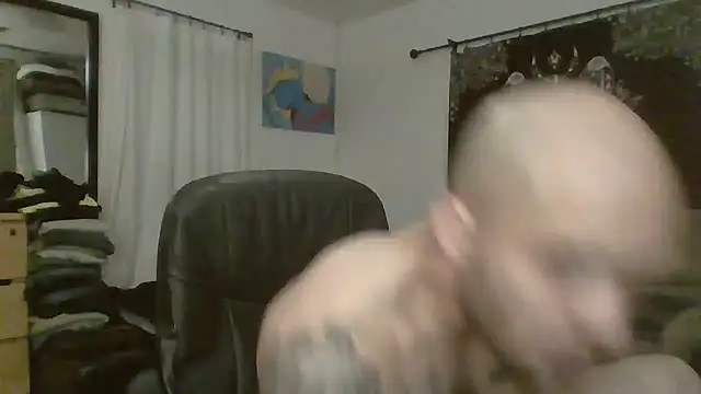 Snapshot of JohnnyDeep187 chatting on 6, 1, 2025 JohnnyDeep187 online show from 6, 1, 2025