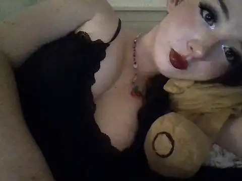 Cerisee04 online show from 16, 10, 2025