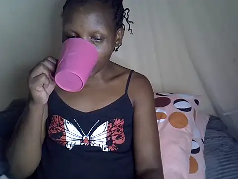 Snapshot of Sweet_serah chatting on 4, 5, 2026 Sweet serah online show from 4, 5, 2026