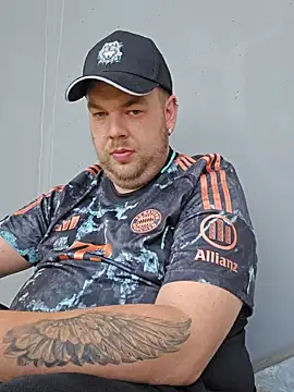 PupW0lfy online show from 15, 9, 2025