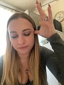 OlgaBuzzz online show from 4, 3, 2025