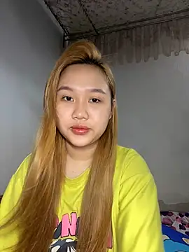 Snapshot of Odette68 chatting on 6, 5, 2026 Odette68 online show from 6, 5, 2026