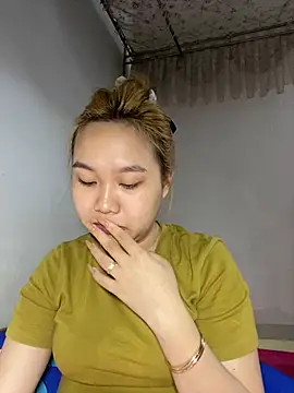Snapshot of Odette68 chatting on 8, 5, 2026 Odette68 online show from 8, 5, 2026
