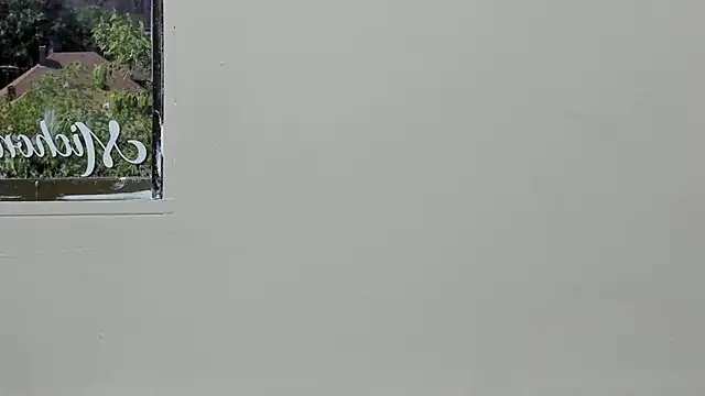 Littleolivia  online show from 17, 2, 2025