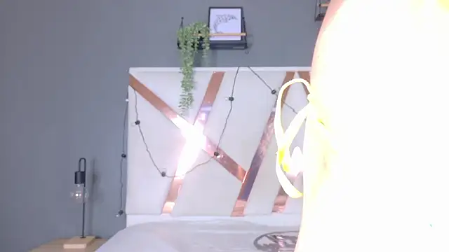 AmbarHills 1 online show from 27, 2, 2026