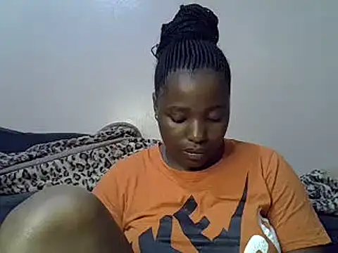 Snapshot of sweet_gal01 chatting on 8, 1, 2025 sweet gal01 online show from 8, 1, 2025