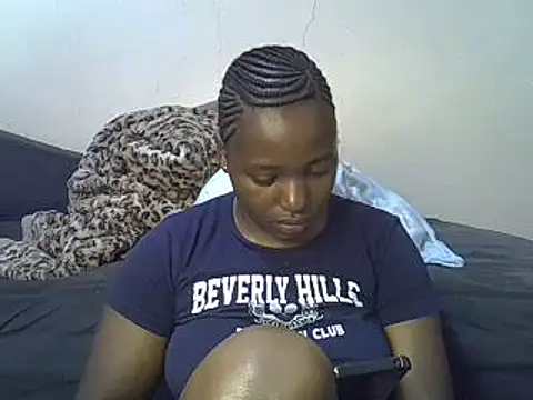 Snapshot of sweet_gal01 chatting on 28, 2, 2025 sweet gal01 online show from 28, 2, 2025