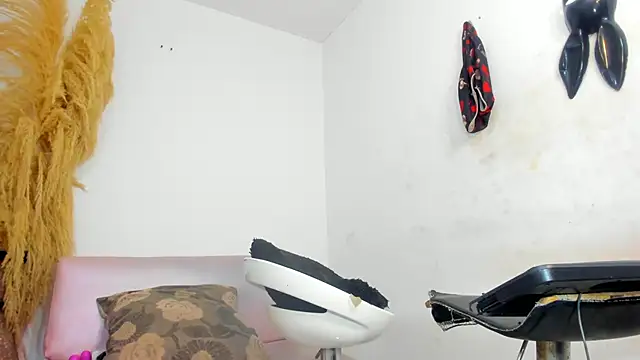 mia foxts online show from 17, 1, 2026