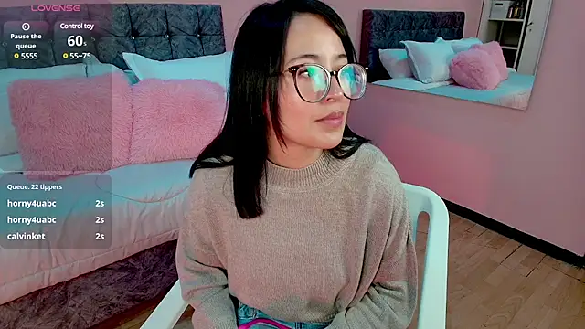 Snapshot of lovely__martina chatting on 12, 3, 2025 lovely  martina online show from 12, 3, 2025