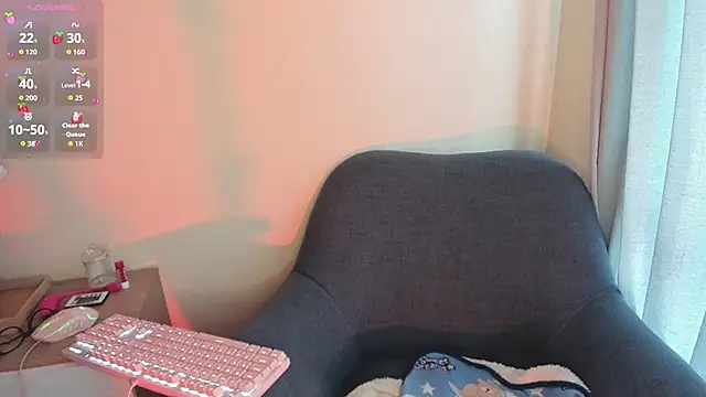 Snapshot of lovely__martina chatting on 24, 9, 2025 lovely  martina online show from 24, 9, 2025