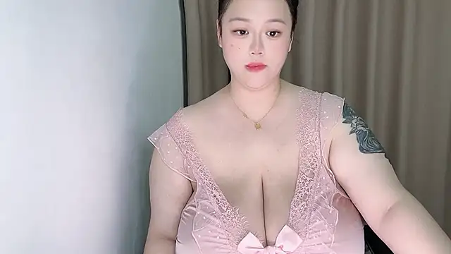 Snapshot of 520-vivo chatting on 7, 5, 2026 520-vivo online show from 7, 5, 2026