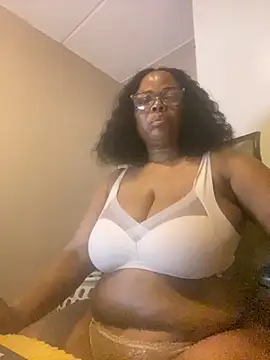 Nomthie online show from 17, 9, 2025