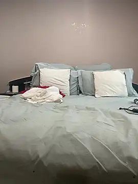 Nomthie online show from 6, 3, 2026