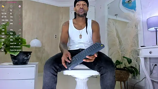 Snapshot of RicoBrown777_ chatting on 12, 5, 2026 RicoBrown777 online show from 12, 5, 2026