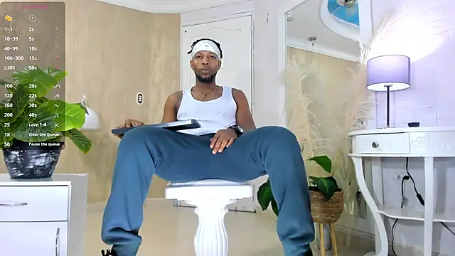 Snapshot of RicoBrown777_ chatting on 17, 5, 2026 RicoBrown777 online show from 17, 5, 2026