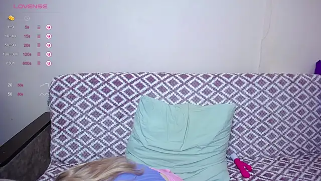 Olivia Graceee online show from 14, 12, 2024