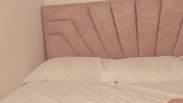 SavannahWildee online show from 24, 11, 2025