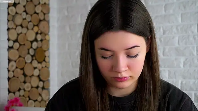 LowOncoming online show from 13, 2, 2026