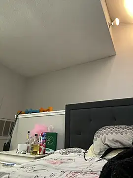 Snapshot of LillShayy chatting on 13, 2, 2025 LillShayy online show from 13, 2, 2025