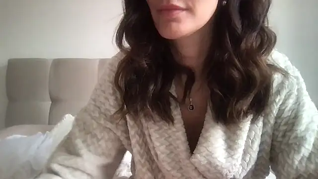 paolajonez online show from 24, 9, 2025