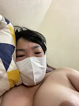 Snapshot of Hachi_Sweetbabie_ chatting on 30, 4, 2026 Hachi Sweetbabie online show from 30, 4, 2026