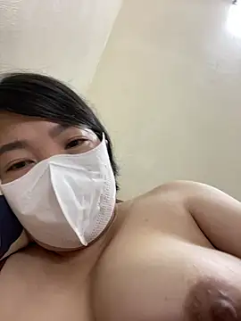 Snapshot of Hachi_Sweetbabie_ chatting on 8, 5, 2026 Hachi Sweetbabie online show from 8, 5, 2026