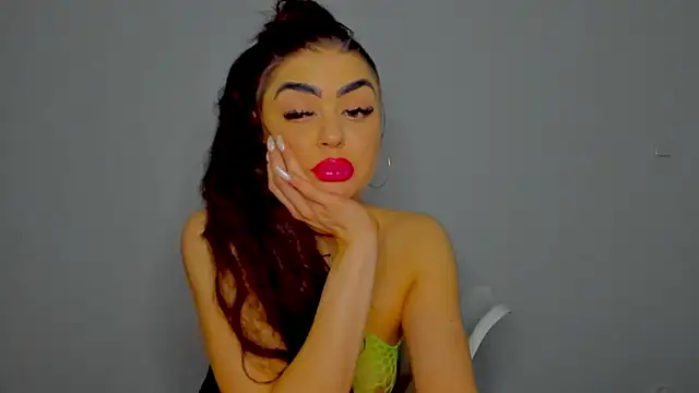 Snapshot of aishahottie chatting on 4, 1, 2025 aishahottie online show from 4, 1, 2025