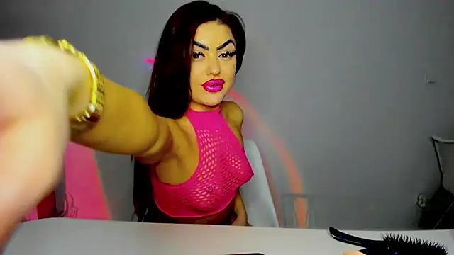 Snapshot of aishahottie chatting on 14, 3, 2025 aishahottie online show from 14, 3, 2025