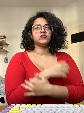 Snapshot of Curvydesifromgermany chatting on 20, 3, 2025 Curvydesifromgermany online show from 20, 3, 2025