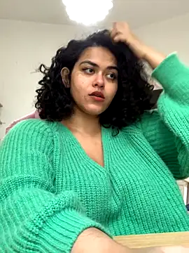 Snapshot of Curvydesifromgermany chatting on 29, 9, 2025 Curvydesifromgermany online show from 29, 9, 2025