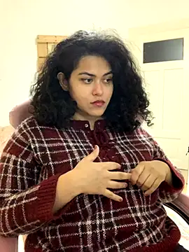 Snapshot of Curvydesifromgermany chatting on 3, 11, 2025 Curvydesifromgermany online show from 3, 11, 2025