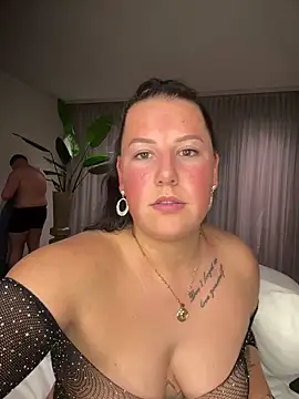 Snapshot of xlinastarrx chatting on 17, 4, 2026 xlinastarrx online show from 17, 4, 2026