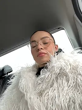 Snapshot of AnaWest chatting on 27, 1, 2025 AnaWest online show from 27, 1, 2025