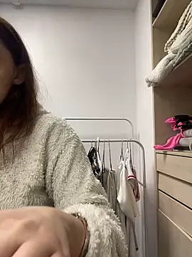 Snapshot of AnaWest chatting on 22, 9, 2025 AnaWest online show from 22, 9, 2025