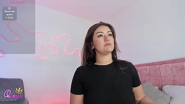 Snapshot of Sofiawilson_ chatting on 23, 4, 2026 Sofiawilson online show from 23, 4, 2026