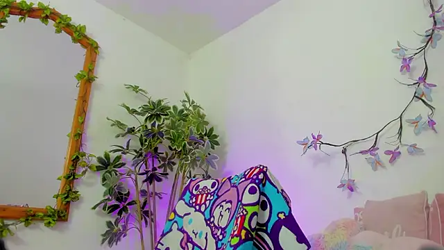 Snapshot of BonnieCute_ chatting on 2, 2, 2026 BonnieCute online show from 2, 2, 2026