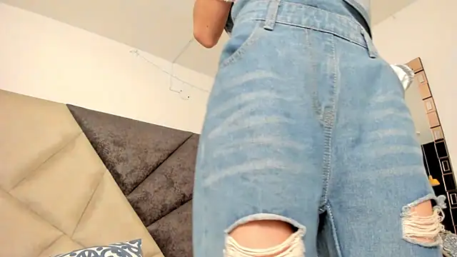 Snapshot of BonnieCute_ chatting on 7, 2, 2026 BonnieCute online show from 7, 2, 2026