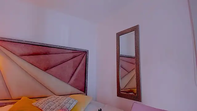 Snapshot of BonnieCute_ chatting on 10, 2, 2026 BonnieCute online show from 10, 2, 2026