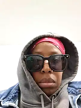 madamsensuale online show from 6, 11, 2025