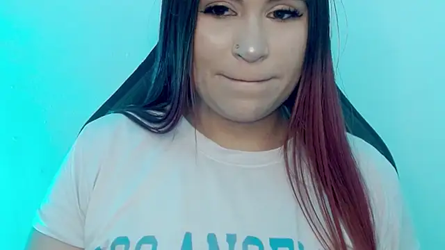 Snapshot of cata__gutierrez_ chatting on 24, 4, 2026 cata gutierrez online show from 24, 4, 2026