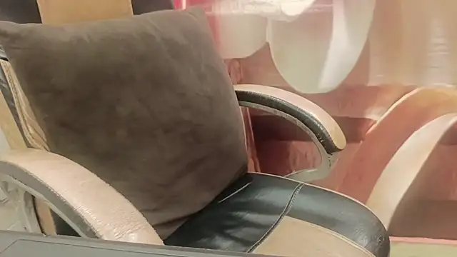 Snapshot of FRIENDFORFUN chatting on 24, 9, 2025 FRIENDFORFUN online show from 24, 9, 2025