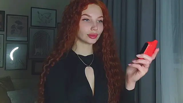 Snapshot of JudyWalkerr chatting on 12, 2, 2025 JudyWalkerr online show from 12, 2, 2025