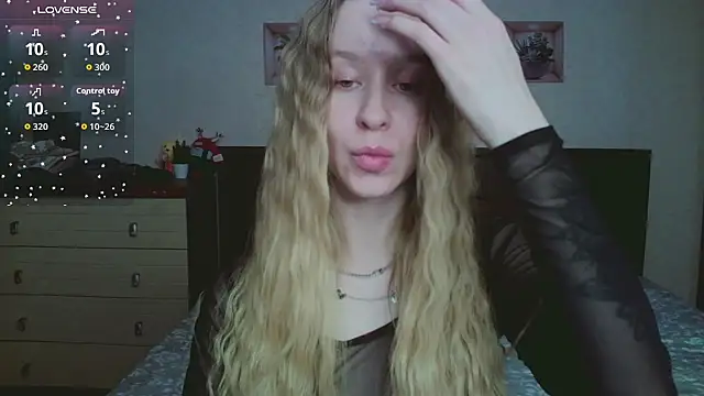 Snapshot of Lily__Devil chatting on 10, 2, 2026 Lily Devil online show from 10, 2, 2026