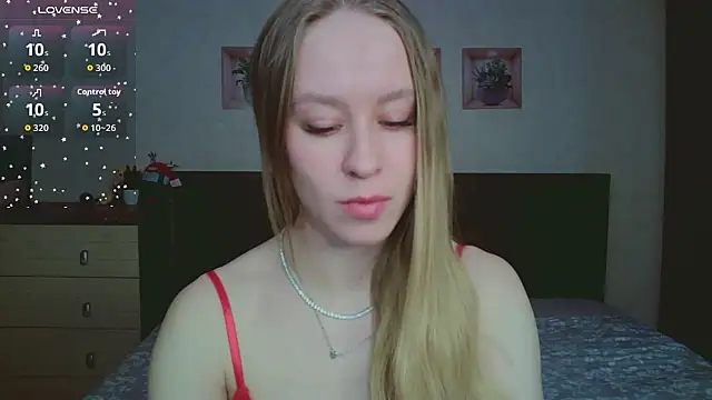 Snapshot of Lily__Devil chatting on 14, 2, 2026 Lily Devil online show from 14, 2, 2026