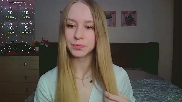 Snapshot of Lily__Devil chatting on 22, 2, 2026 Lily Devil online show from 22, 2, 2026