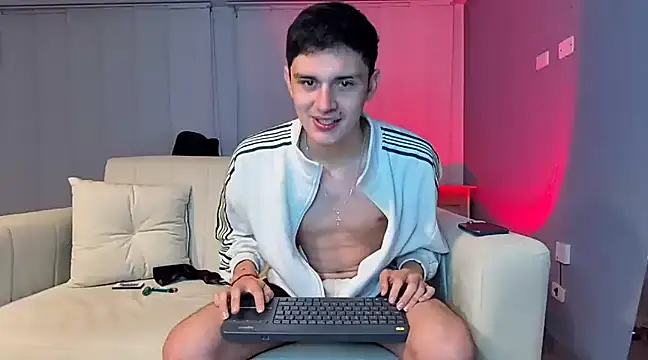 Snapshot of bastia_noooo chatting on 11, 12, 2024 bastia noooo online show from 11, 12, 2024