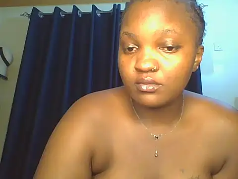 Snapshot of Ebony_butt chatting on 25, 10, 2025 Ebony butt online show from 25, 10, 2025