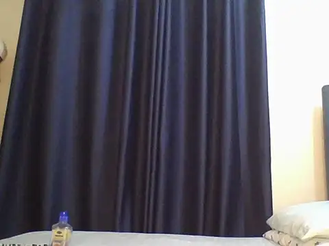 Snapshot of Ebony_butt chatting on 27, 10, 2025 Ebony butt online show from 27, 10, 2025