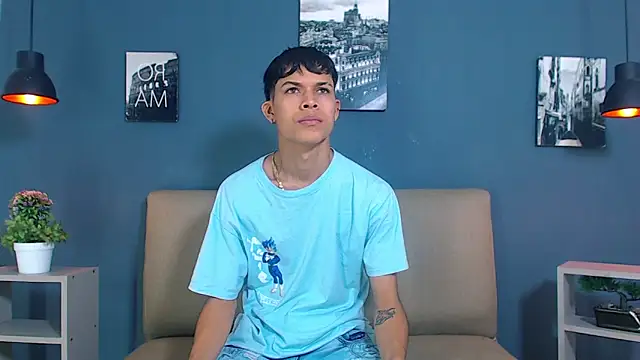 Snapshot of Levis_Montes chatting on 6, 1, 2025 Levis Montes online show from 6, 1, 2025