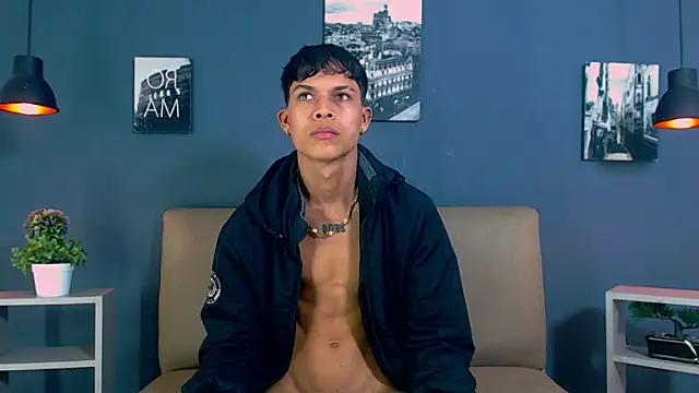 Snapshot of Levis_Montes chatting on 6, 1, 2025 Levis Montes online show from 6, 1, 2025